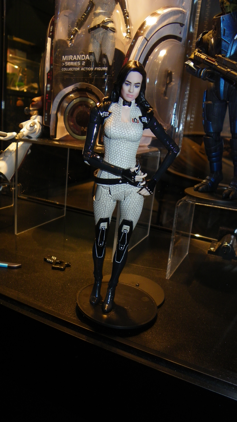 Illustration for article titled Prepare for a Bunch of Mass Effect 3 Plastic to Invade Earth Soon